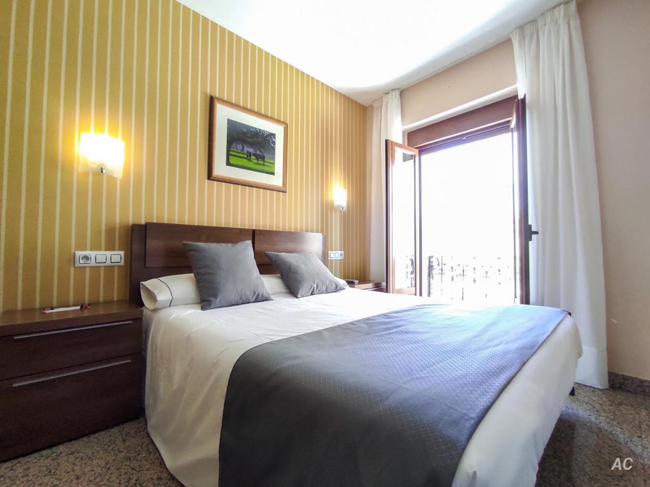 Hotel Arcos Catedral Ciudad-Rodrigo الغرفة الصورة